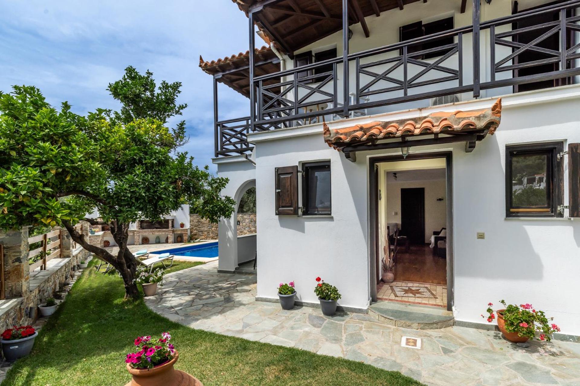 Alexandra'S Villa Skopelos Town Exterior photo